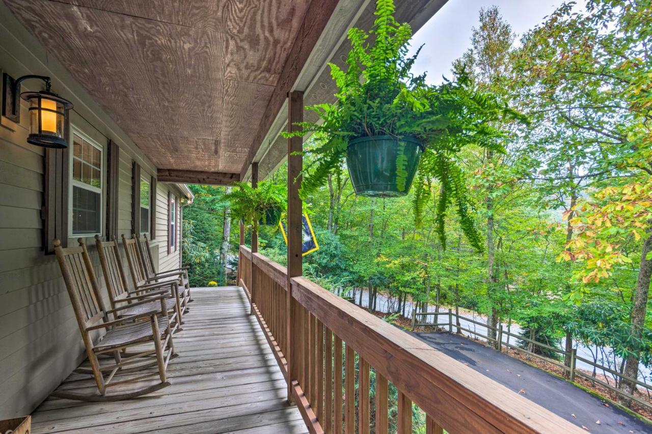 Stunning Beech Mountain Cabin With Porch And Hearth Villa Exterior photo